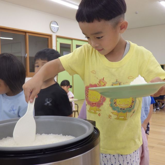 ＊　５歳児　園に泊ろう！【夜ご飯①】　＊