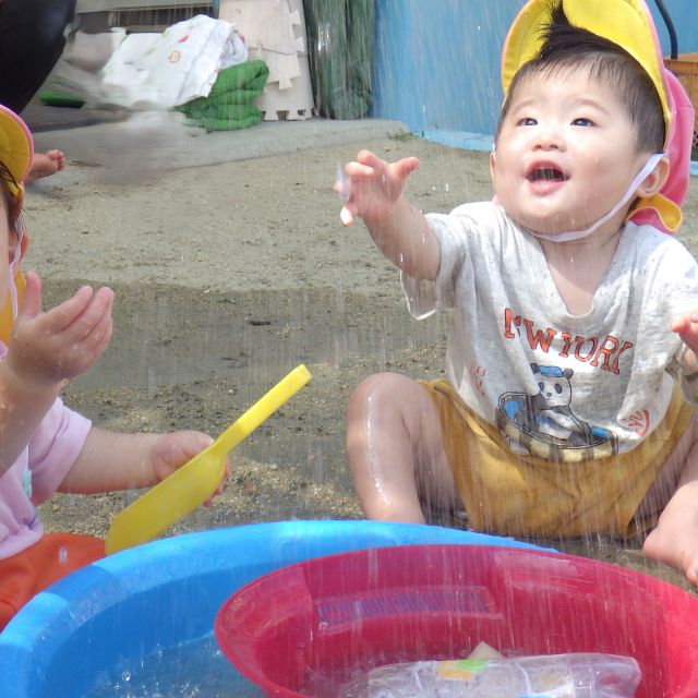 ＊　０歳児　水遊び　＊