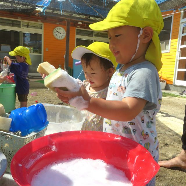 ＊　1歳児　泡遊び　＊