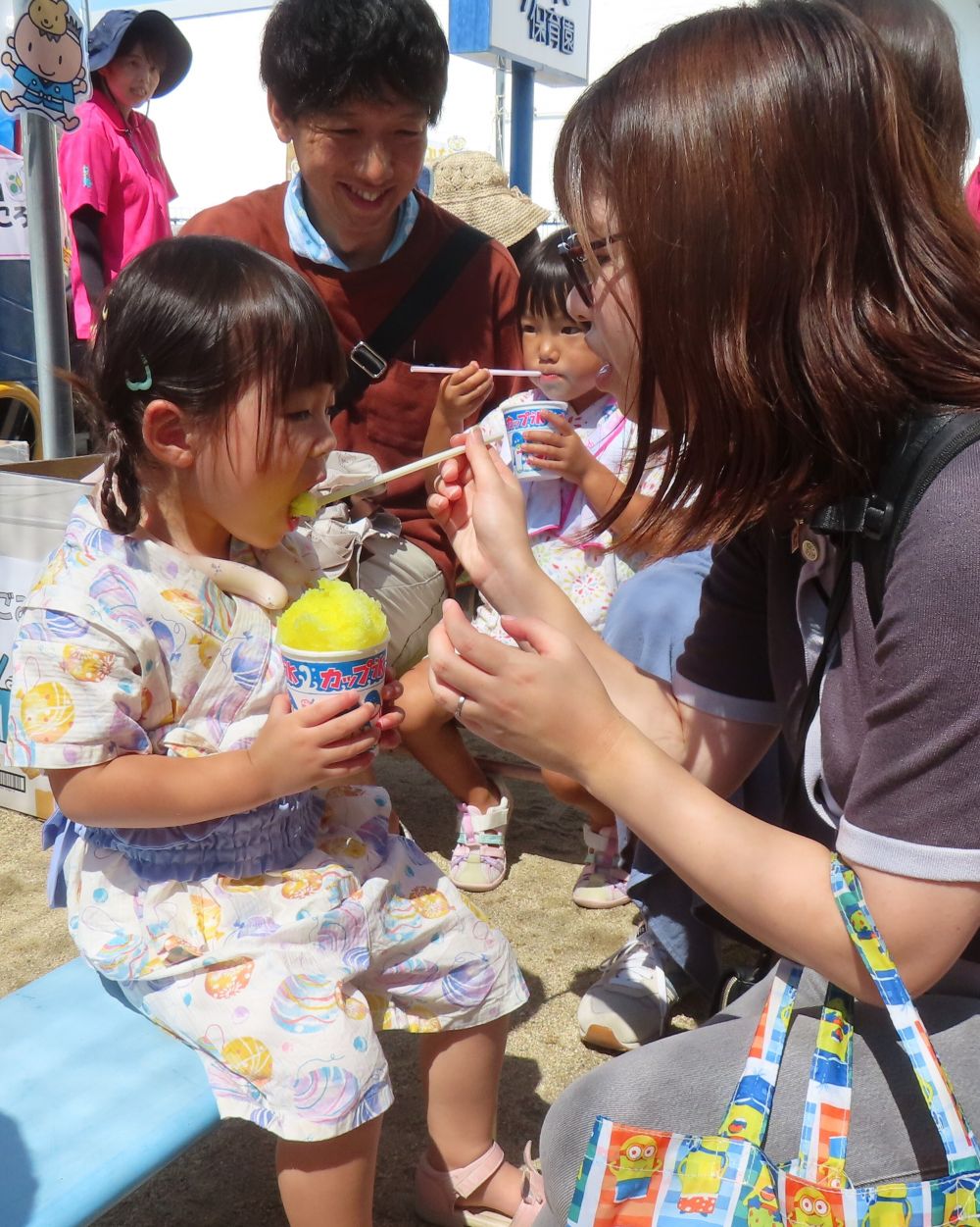 かき氷
今日はとても暑かったね🌞
こんな日は、かき氷がおいしいね🍧
