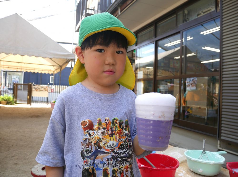 「完成♪ばあばの大好きなビール♡」
泡の部分もそっくり！！
