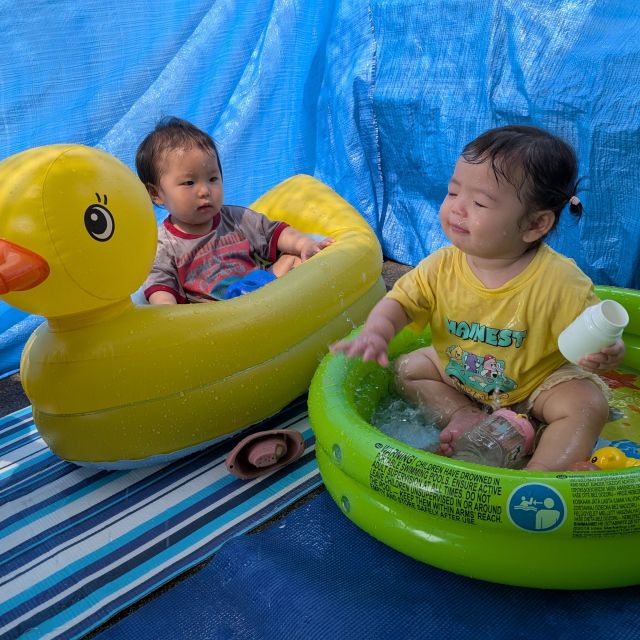 プール遊び　～０歳児　ウサギ組～