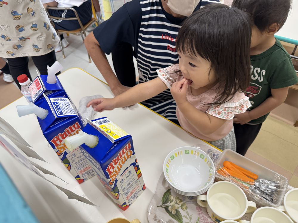 今日は今年2回目のかき氷の日でした♪
自分で好きな色(味)を選んだよ🤍