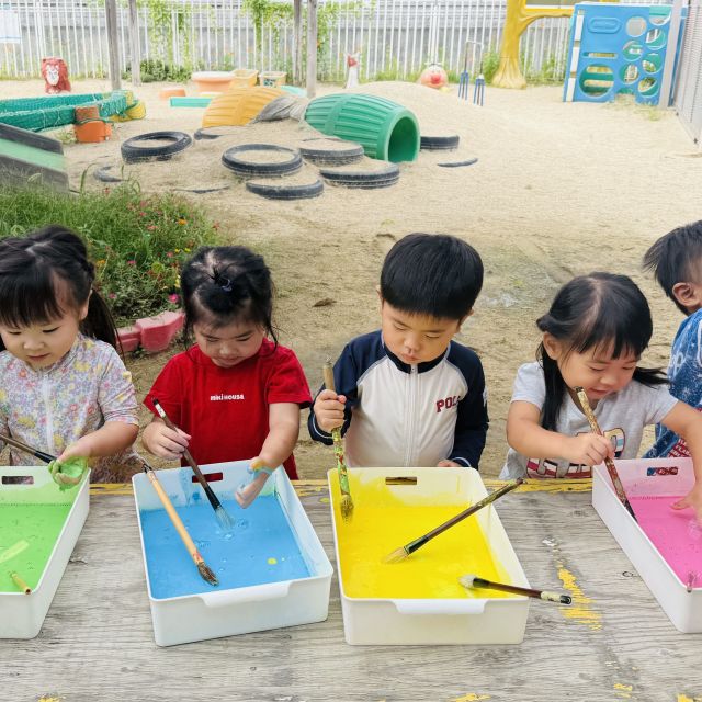 ボディペインティング 　～2歳児 　クマ組～