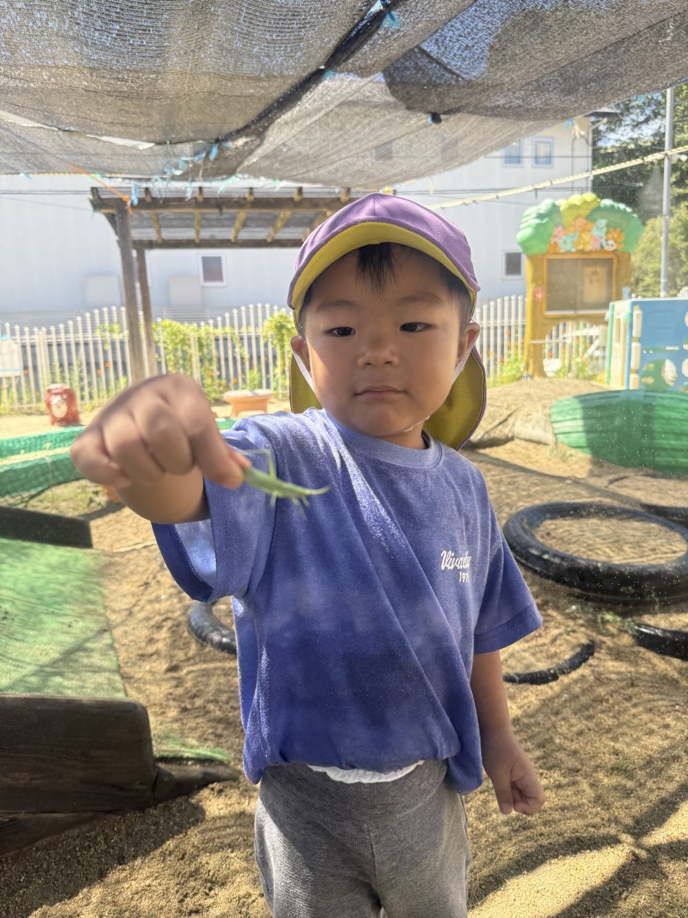 「つかまえたよー！！」と、Iくん。

