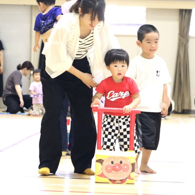 ＊　0・1歳児運動会　ヒヨコ組～サーキット～　＊