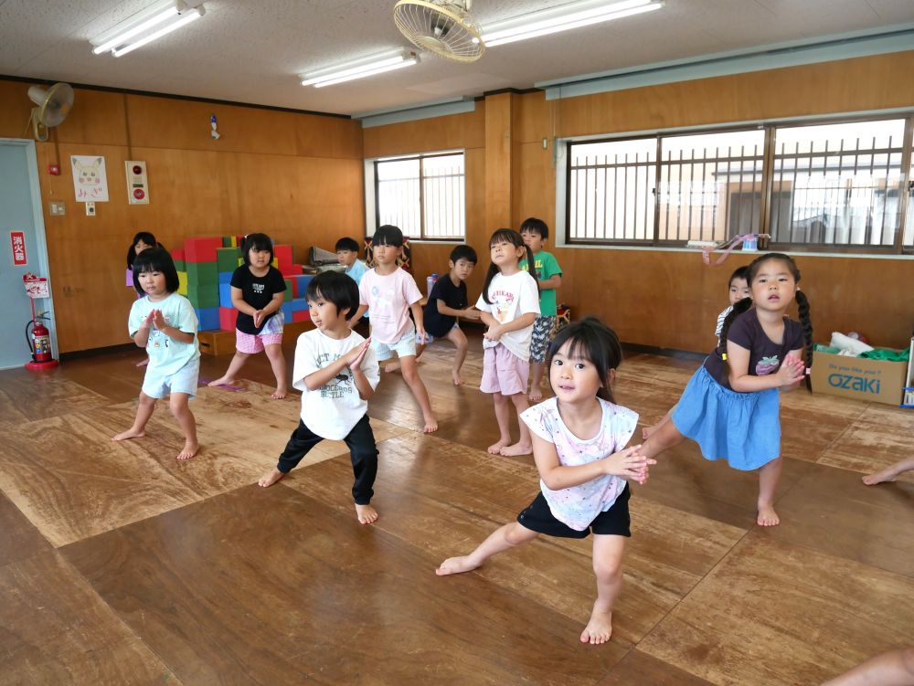 一つ一つの活動を楽しみながら…
意欲的に取り組むキリン組さん
そんな姿に感動…
保育園最後の運動会♪
おもいっきり楽しもうね♡