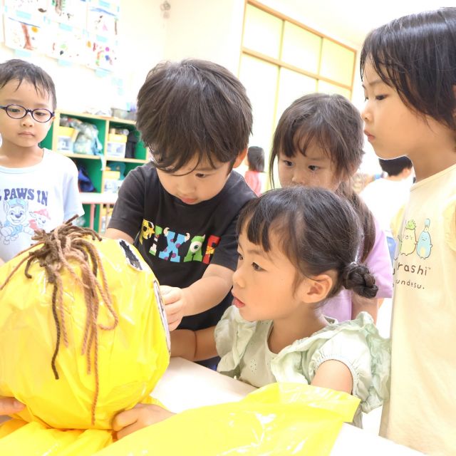＊　4歳児　かかし作り②　＊