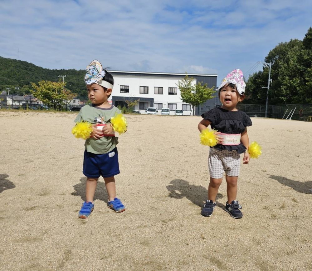 『へんしんベルト』
クマ組さんは、
好きなキャラクターのお面に、
お家の人と一緒に作った手作りベルトをつけて…
へーんしん✨️