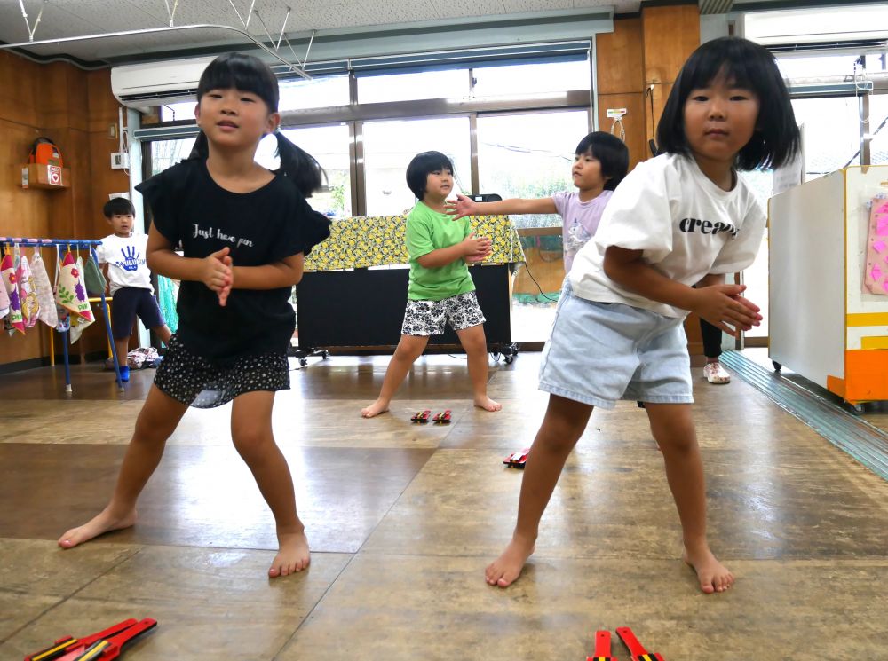 登園してくる子からどんどん仲間入り♡
憧れって素晴らしい！！
去年のキリン組さんがかっこよくて
自分たちも！！と意欲が湧く！！！