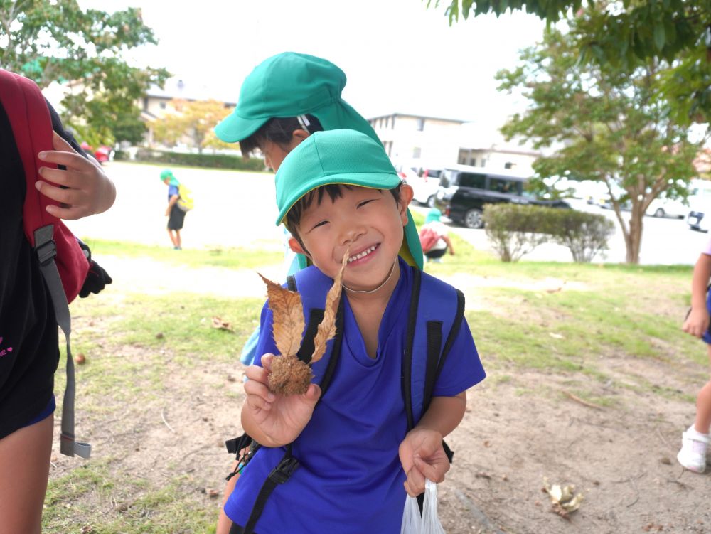 「みて～うさぎみたい！」
おもしろいものを発見♡