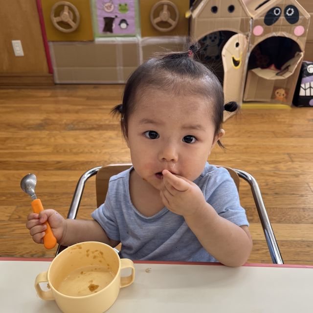 ＊　給食時間の様子　（あいはうす）　＊