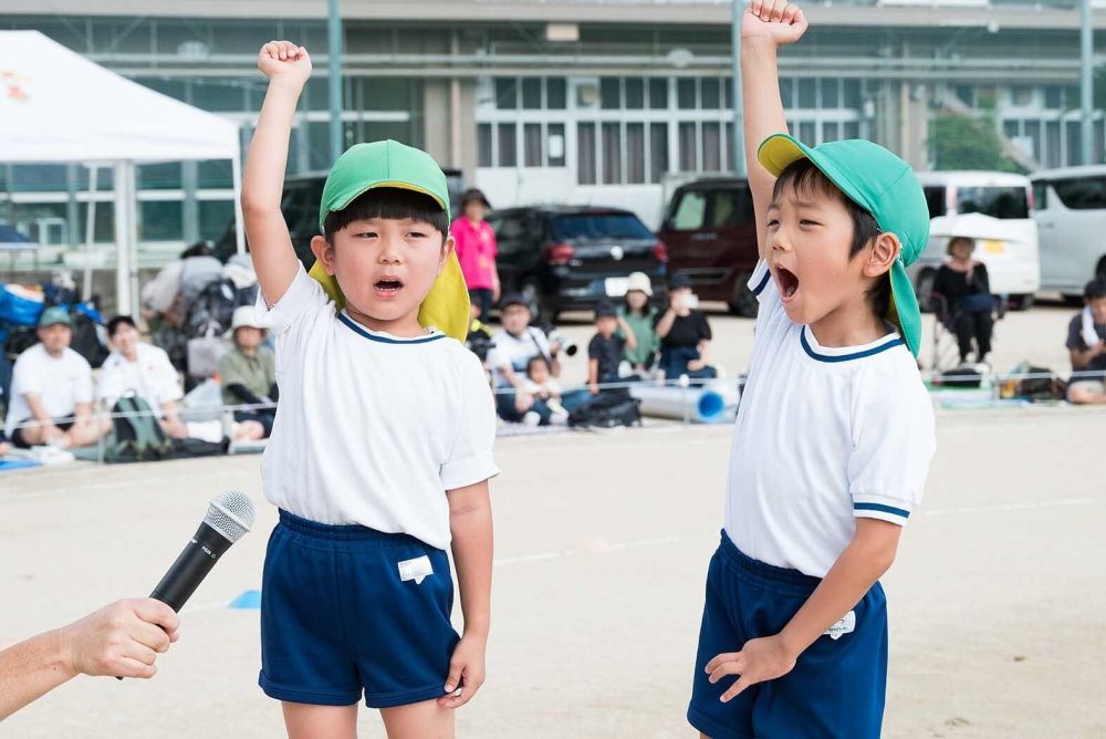 キリン組さんの元気のいい掛け声とともに
運動会がはじまりました!