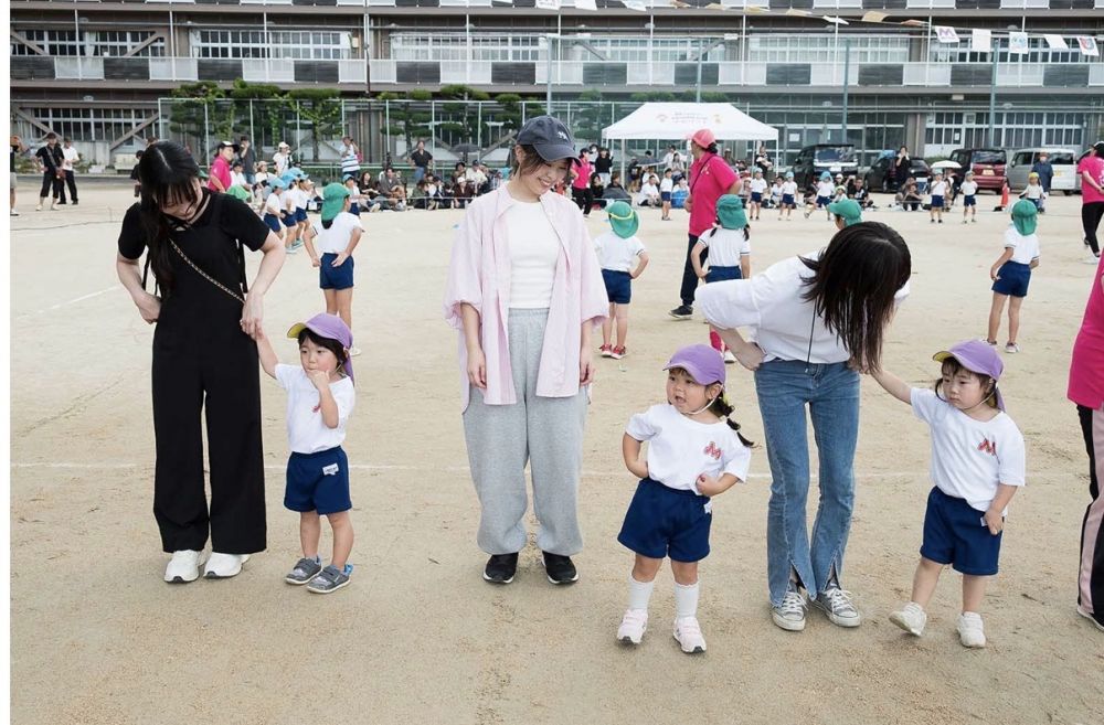 『それもいいね』

お家の人と一緒に踊ったよ♫
歌いながら上手に踊れたね☺️