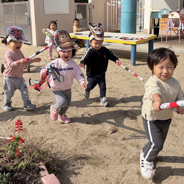 ベッチャーごっこ　～1歳児　ヒヨコ組～