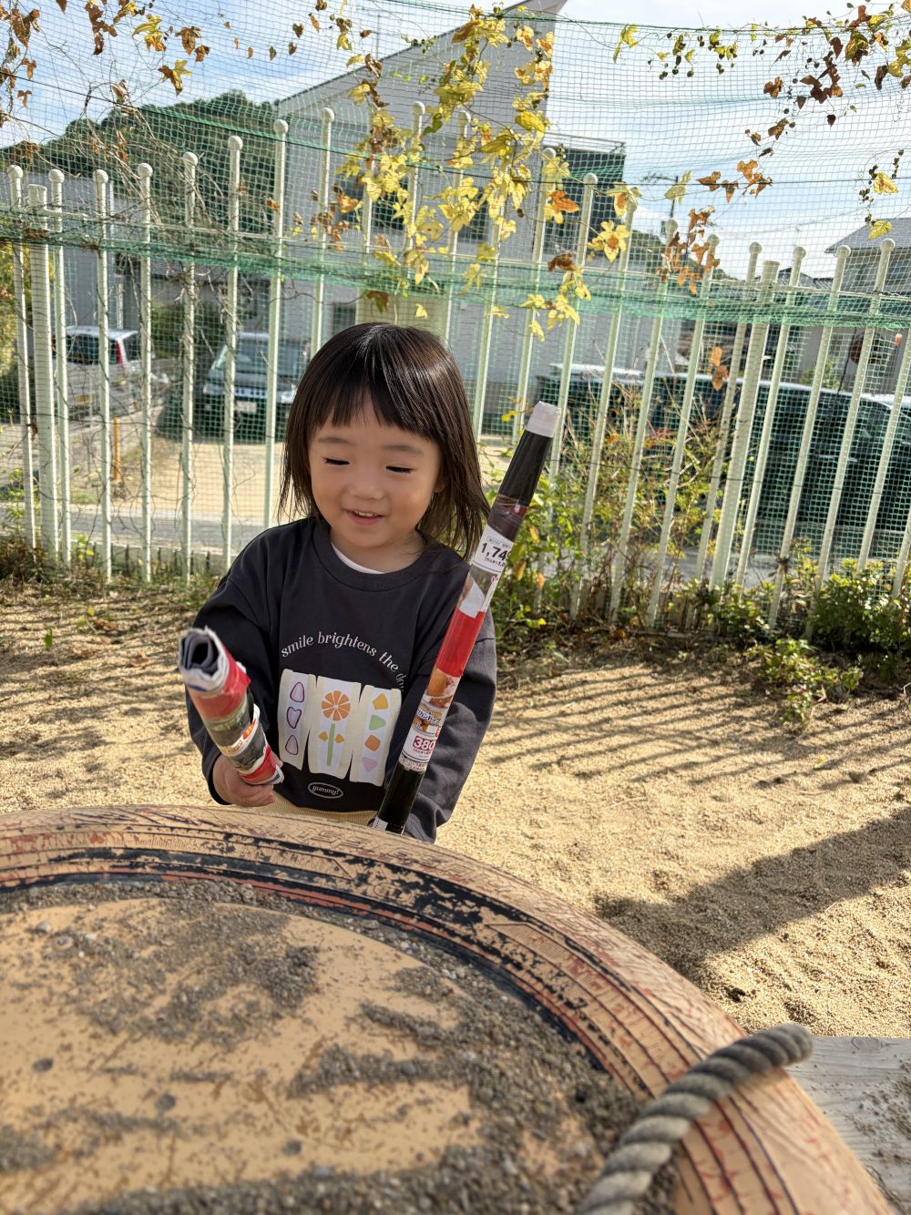 Tちゃんは太鼓に見立てて
「どん！どん！」とたたいてました。

みんなで鬼神をしたり、逃げたりと
楽しい笑顔のベッチャーごっこでした😁
皆が１年元気で過ごせますように・・・✨