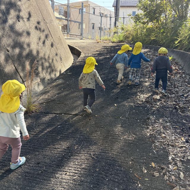 初めてのお散歩　～1歳児　ヒヨコ組～