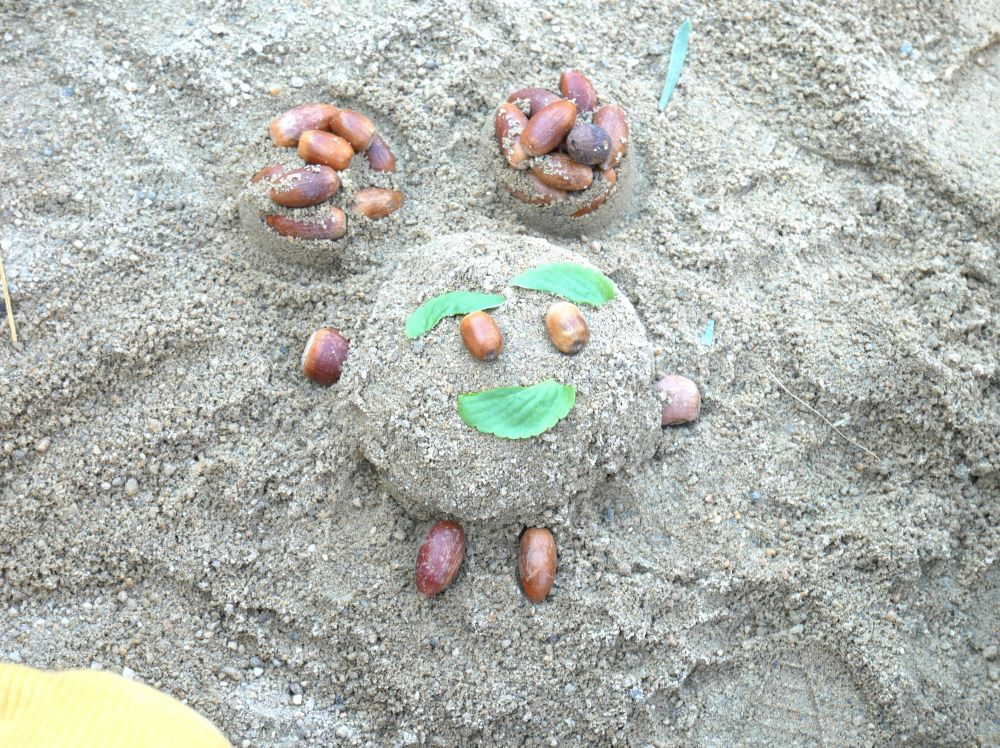 イメージしたことを
自由に表現して楽しむ♡

Iちゃん作　「ウサギケーキ」
