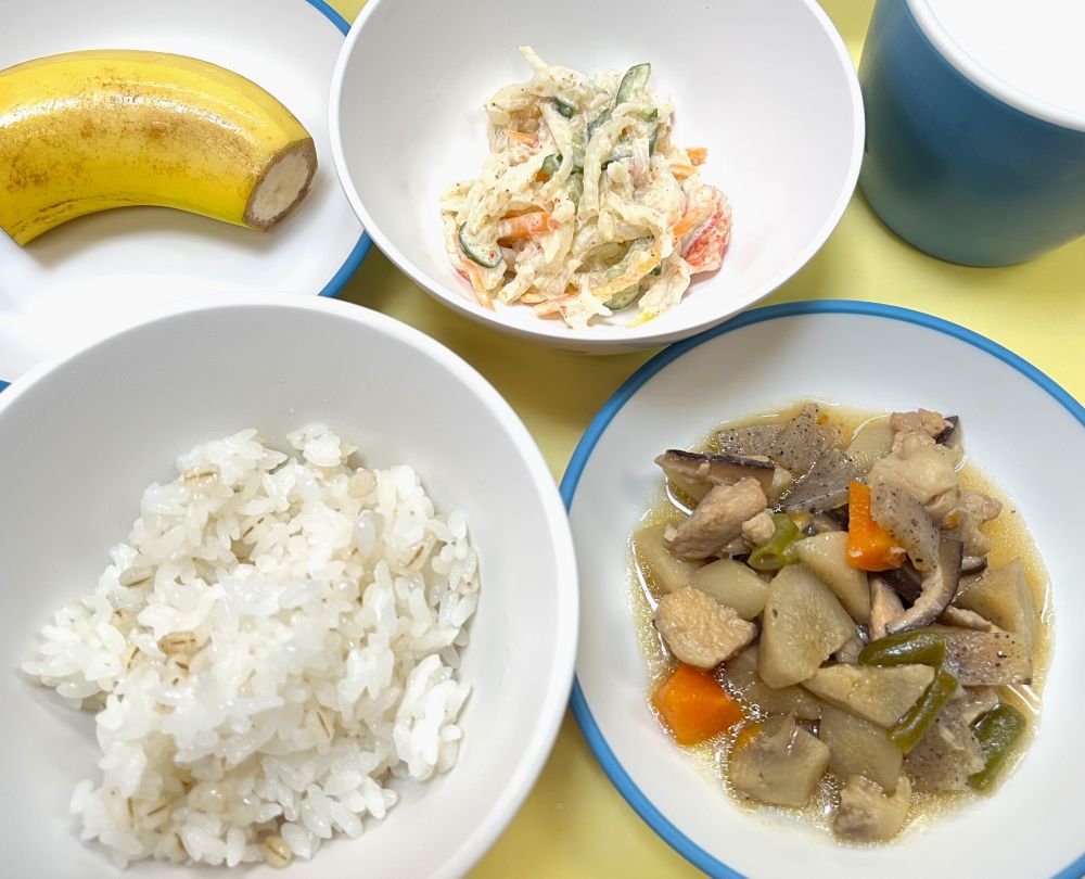 麦ご飯

筑前煮

大根サラダ

バナナ

牛乳