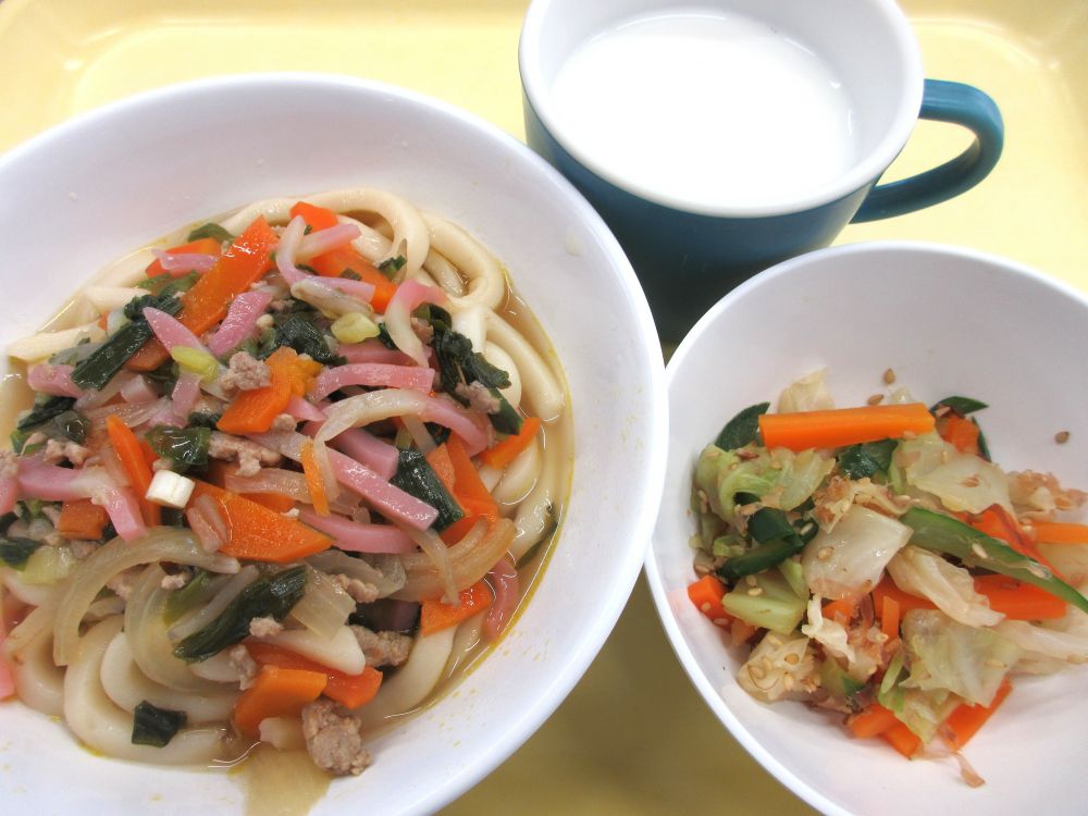 ちゃんぽんうどん

キャベツのおかか和え

牛乳