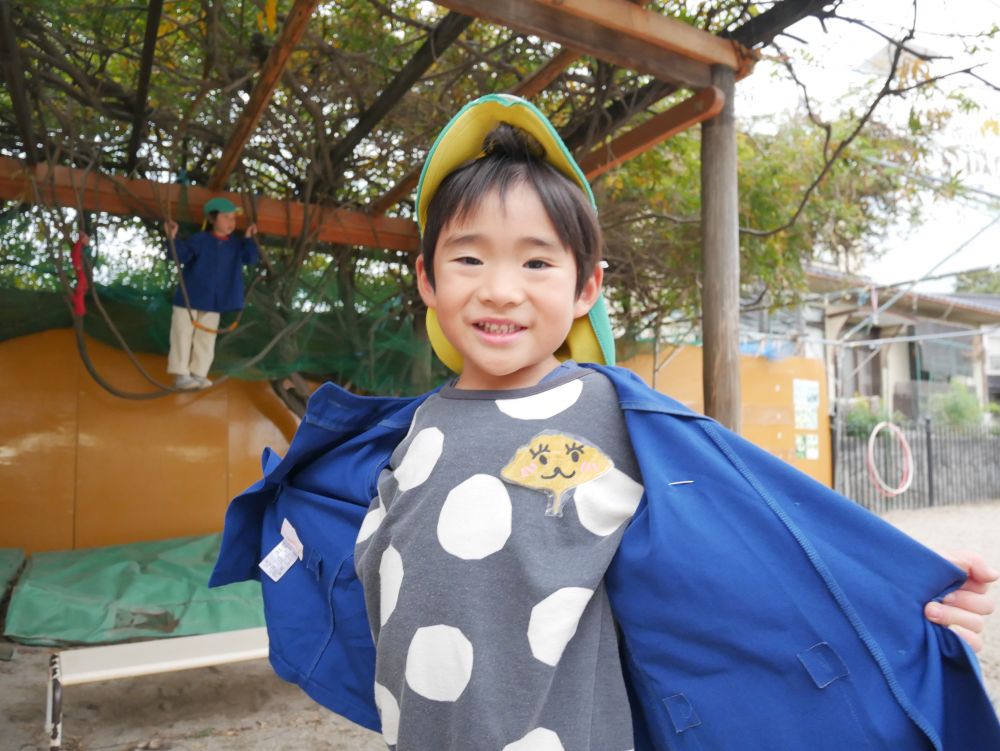 「Ｓちゃんは名札にした～♪」
裏には名前もしっかり書いていたけど
絵の方を見せたかったＳくん