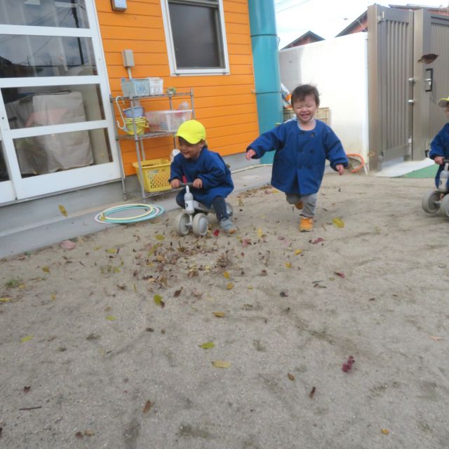 ＊　１歳児　つむじ風　＊