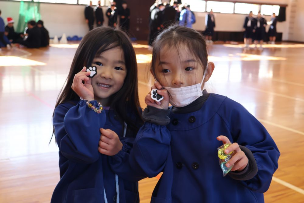 みてー♡いい表情♡

最初は　「先生一緒に行こう」
と言っていたHちゃんも楽しそうな雰囲気に
友達と走っていく！！
「お兄ちゃんがいっぱい誘ってくれた～」とIちゃん
「楽しかったね～」　と一言
