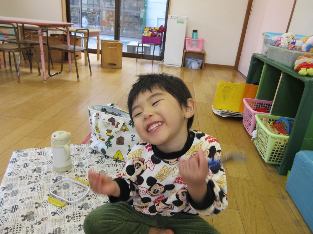一口食べるごとに「めちゃくちゃおいしい！」とこの笑顔！
全身でおいしさを伝えてくれました😊

お忙しい中、愛情たっぷりのお弁当をありがとうございました！