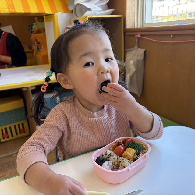 お弁当の日　　～１歳児　ヒヨコ組～