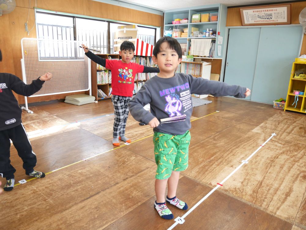 「もう完璧だ～！！」　とTくん
今日はリハーサルで衣装も着ました♪
かっこよく、逞しく！！
キレイに、しなやかに♪
本番楽しみにしていてください♡

頑張った後は楽しみにしていたお弁当
「もう食べちゃったー♡」
「ママが作るご飯大好き♡」
あっという間に食べ終わったキリンさん
朝早くからありがとうございました！！
発表会もっと頑張れそうだね☆