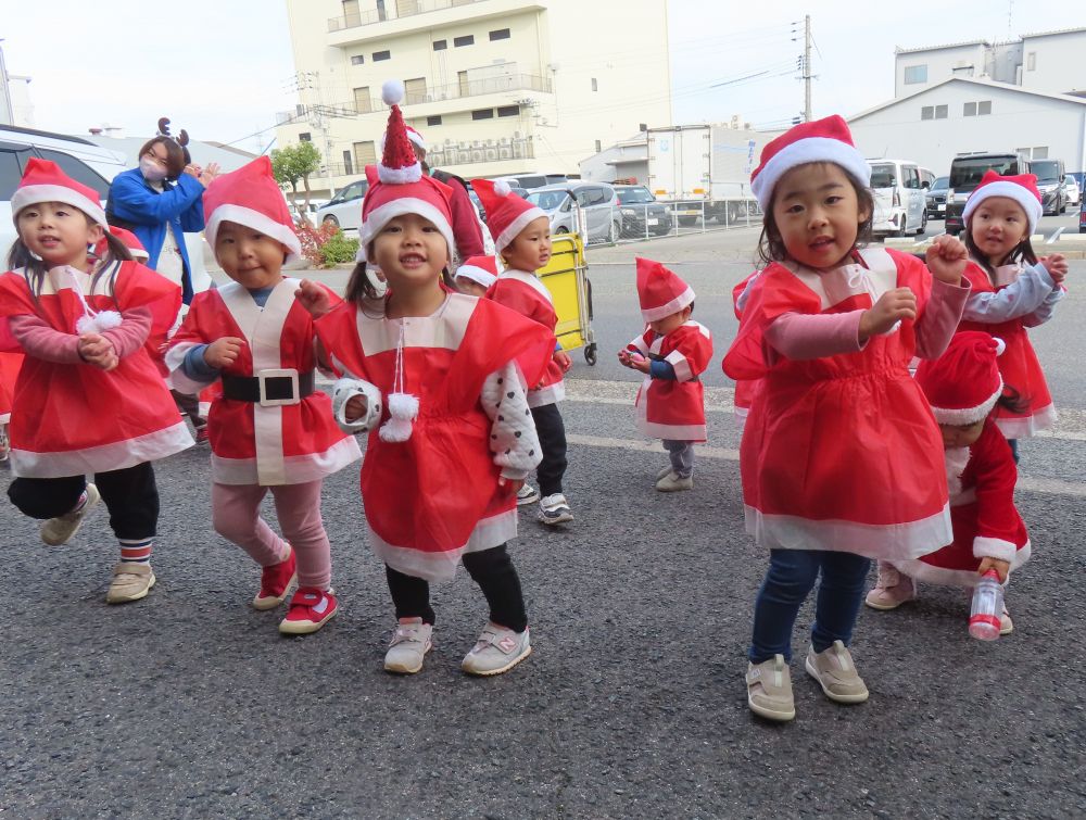 サンタになって踊りに行きました🎅