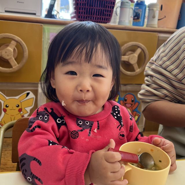 ＊　給食時間の様子　（あいはうす）　＊