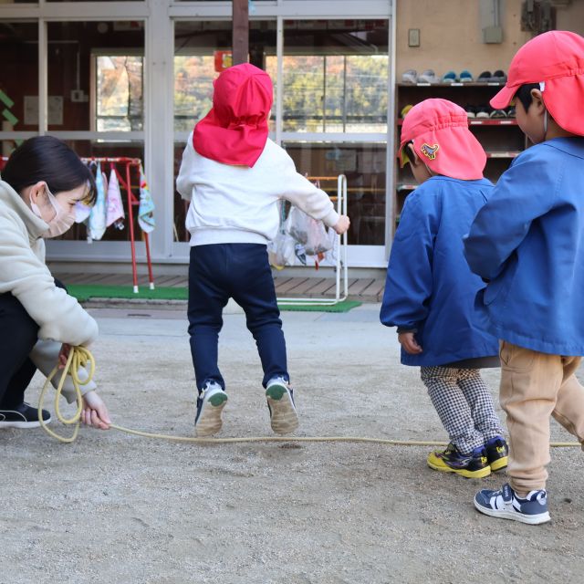 寒さに負けるな！ぴょーんぴょん！　＊３歳児＊