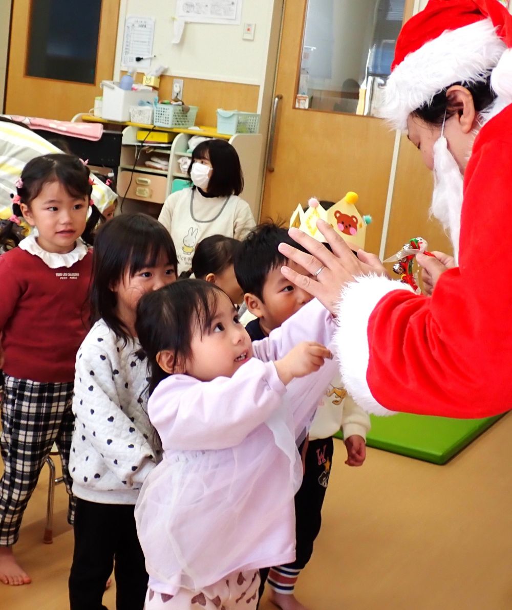 サンタさん、一緒に踊ろう🎶