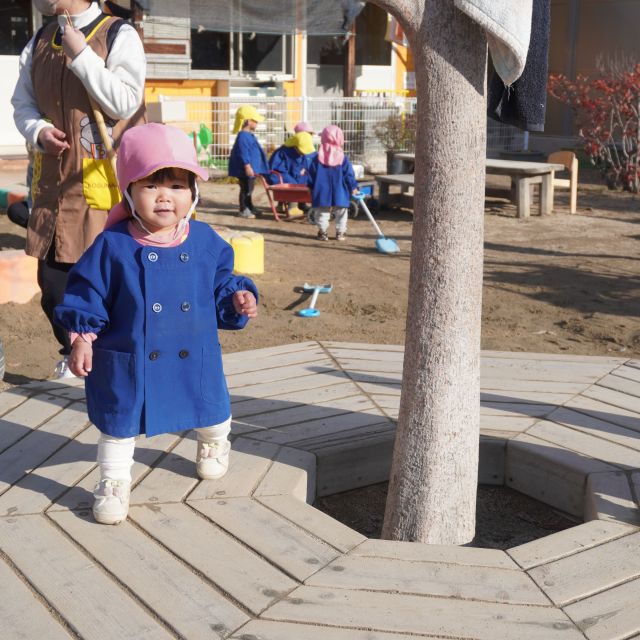＊　０歳児　第３園庭で・・・　＊