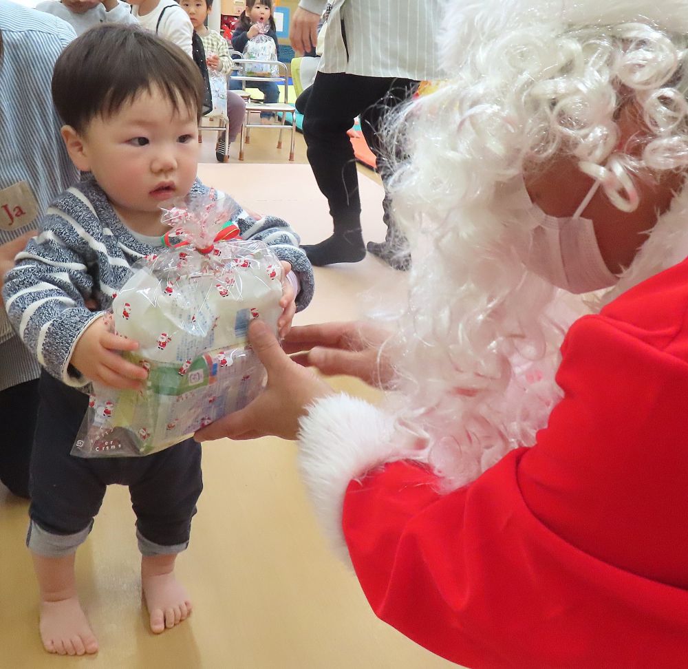 サンタさんからのプレゼント🎁
ちょっとドキドキ・・・💗