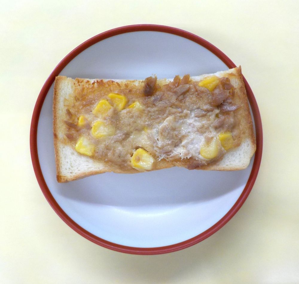 ツナマヨコーントースト