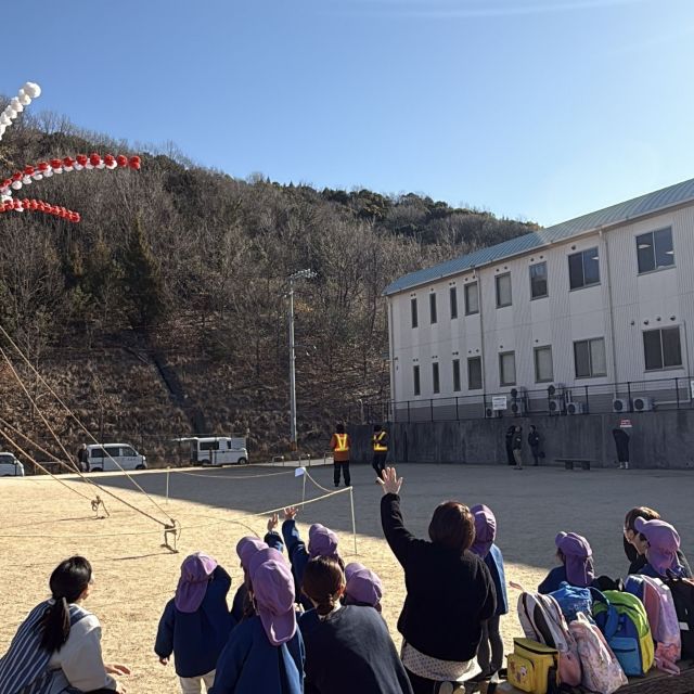 おさんぽ②　 ～2歳児　 クマ組～