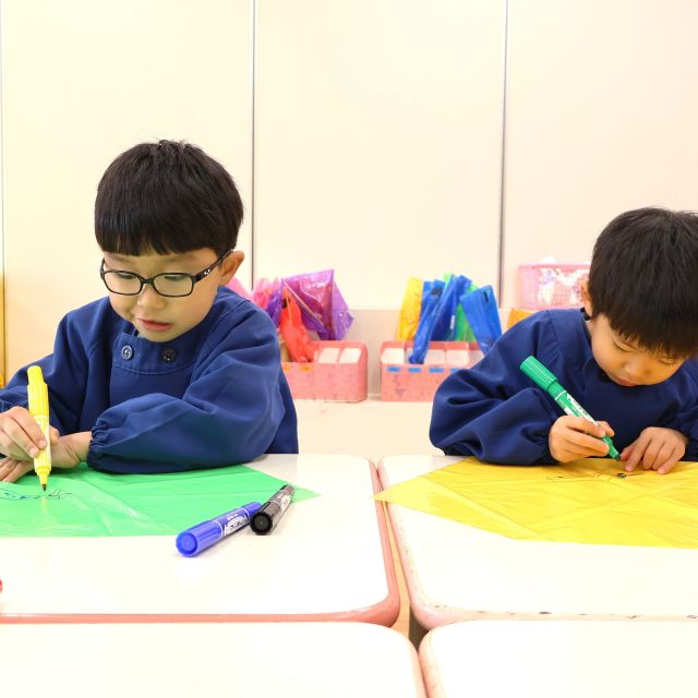 ＊　４歳児　正月遊び　～たこ～　＊