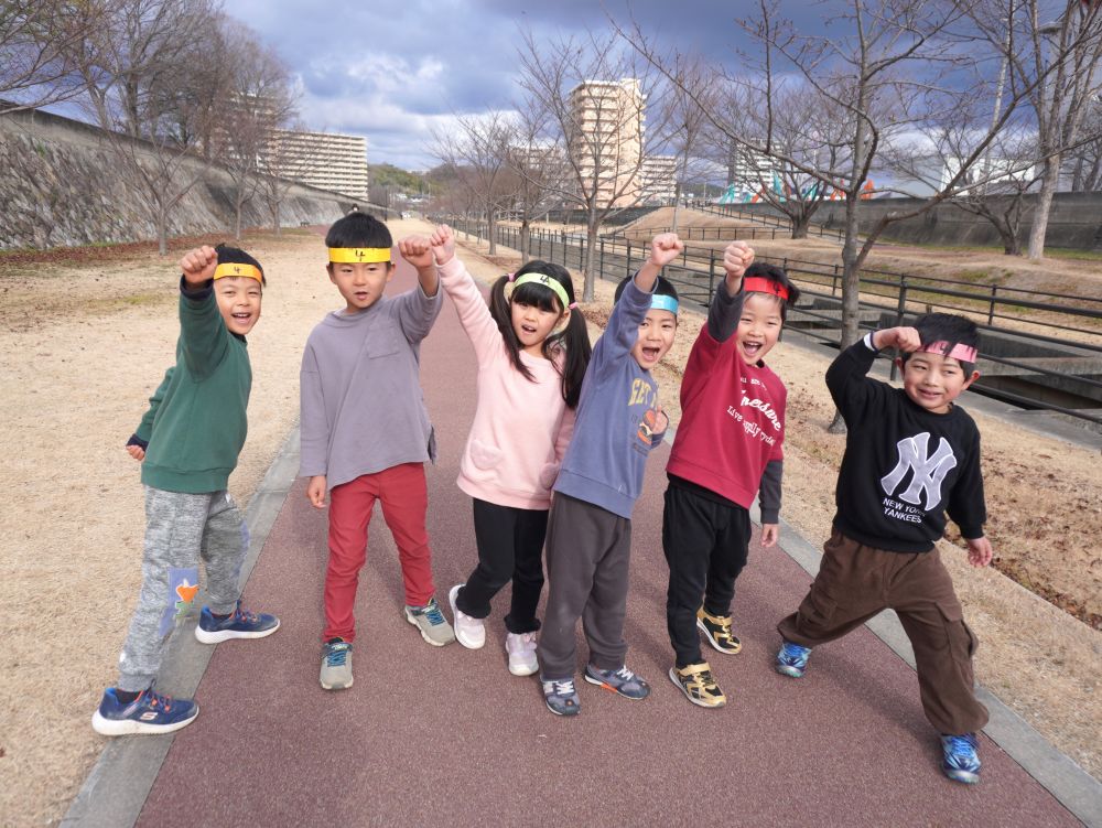 「まだ走りたいー！」
「もう一回したい！」
走り終わってもまた走りたいとの声！
疲れているはずなのにまだやりたいと思えるほど楽しくできていることがすごくいいなと思います♡

「マラソンがんばるぞー！！」
