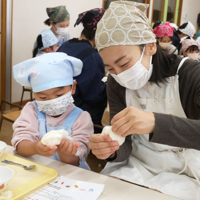 ＊　３歳児　親子クッキング①　(ゆめはうす認定こども園)　＊