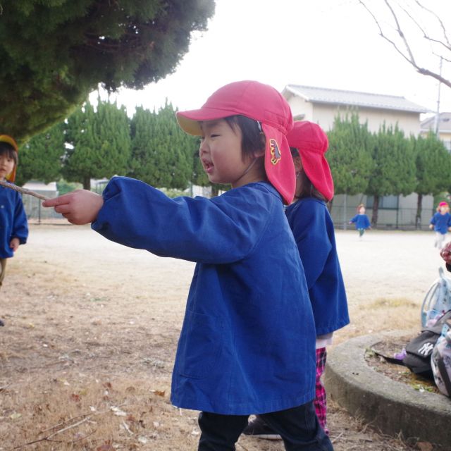 冬の虫探し　＊３歳児＊