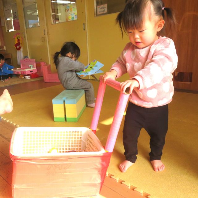 ＊　1歳児　ままごと遊び　＊