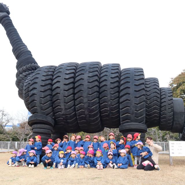 ＊　3歳児　恐竜公園　＊
