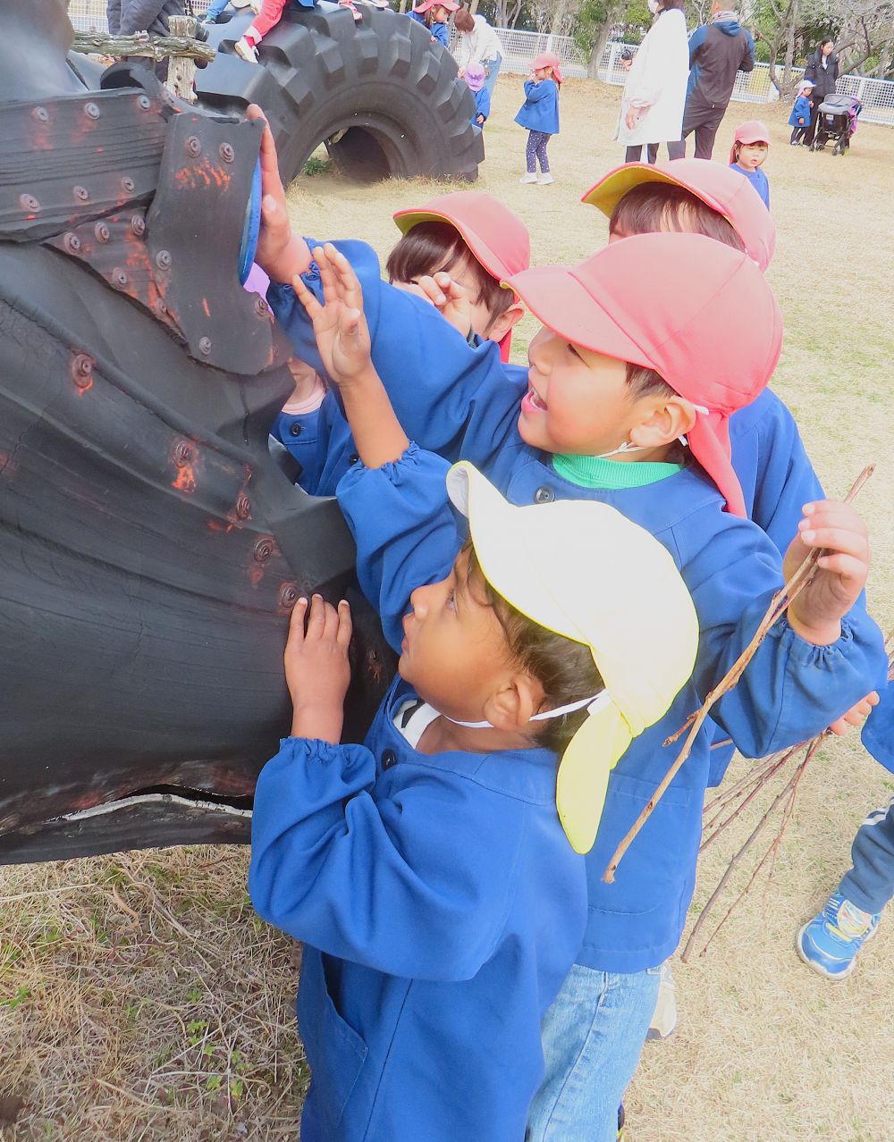 ヒヨコ組さんも
恐竜公園で遊んだよ♪
