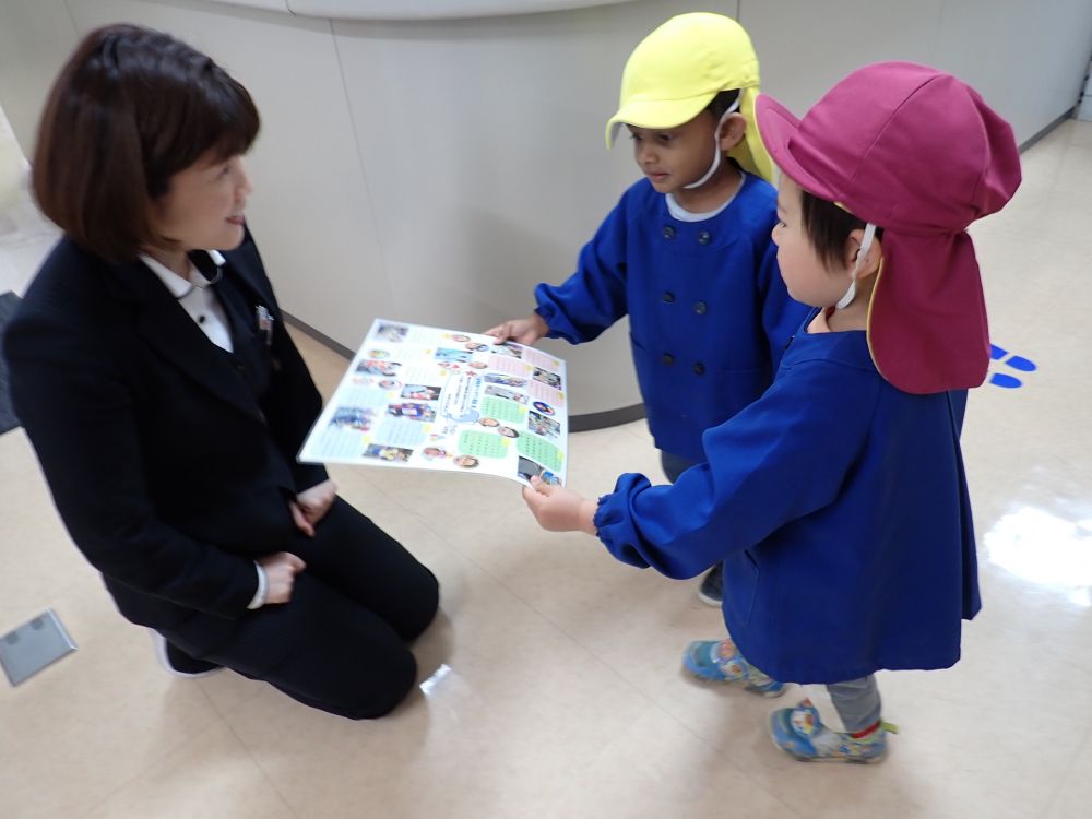 ベイタウン組合会館で
「１年間、ありがとうございました」の
あいさつをしていると・・・