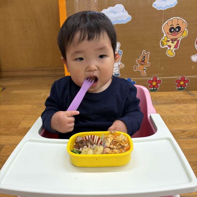 お弁当の日　～０歳児　ウサギ組～