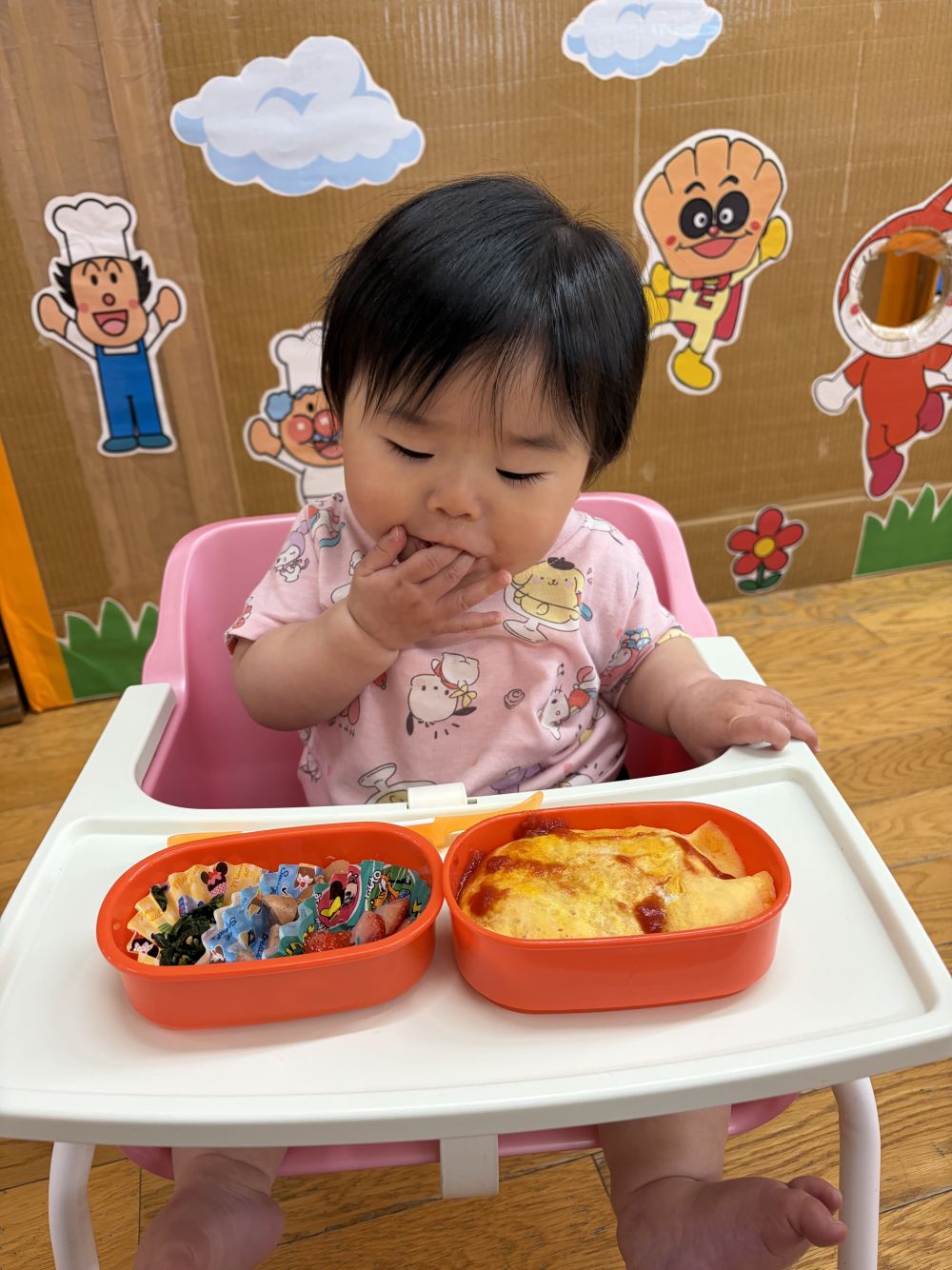 掴み食べが上手なKちゃん。
パクパク食べて完食です！！

お忙しい中愛情たっぷりのお弁当
ありがとうございました😌