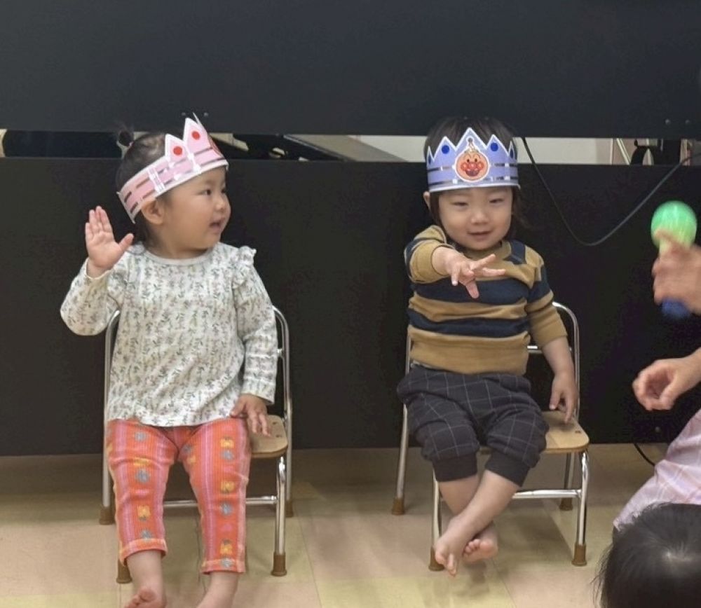 ヒヨコ組さんは、
「2さい」と、上手に✌️をして、
教えてくれました👏✨️