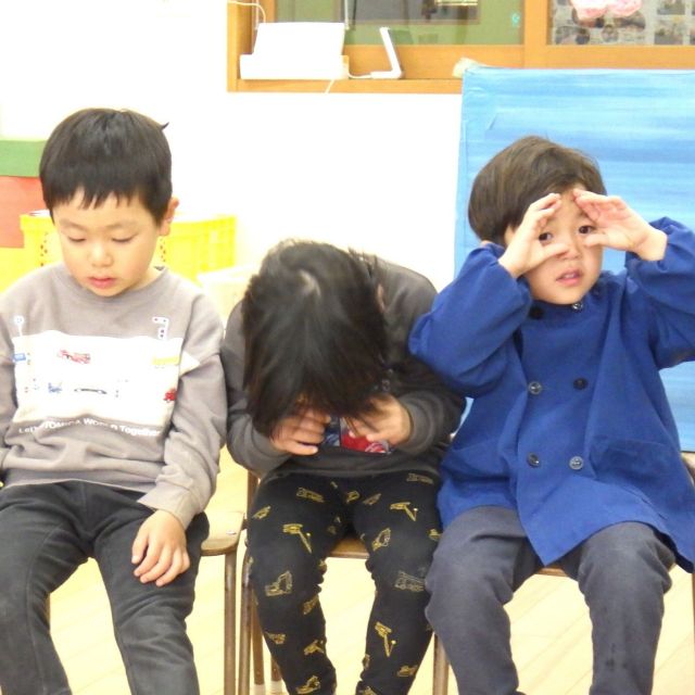 ＊　４歳児　メダカの学校　＊